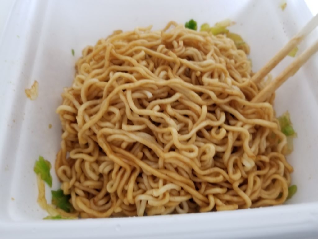 カップ麺】油そば3品（食べ比べ） - きちぐる