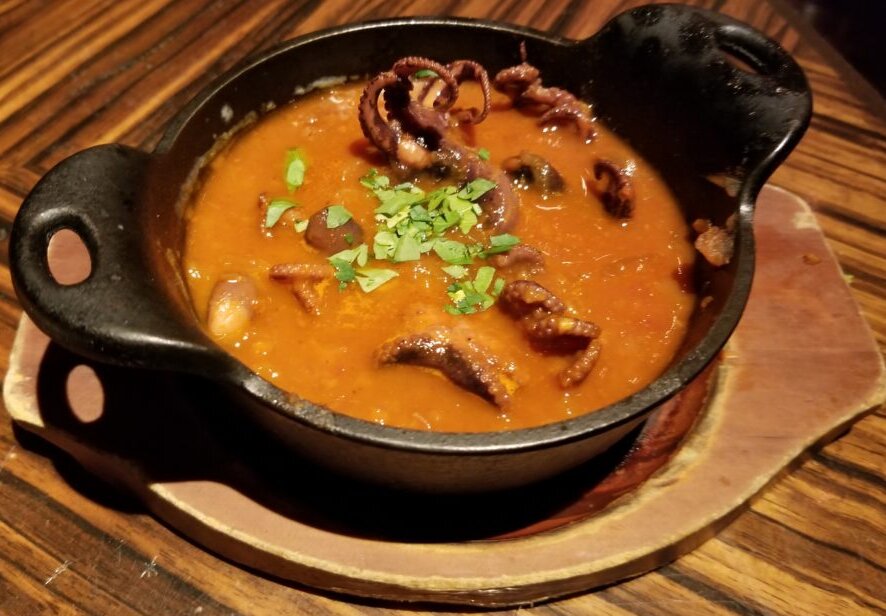 CafeRIGOLETTOイイダコのトマト煮込み